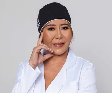 La doctora Damaris Romero Chamorro es la actual Presidente de la Sociedad Colombiana de Cirugía Plástica Estética y Reconstructiva SCCP